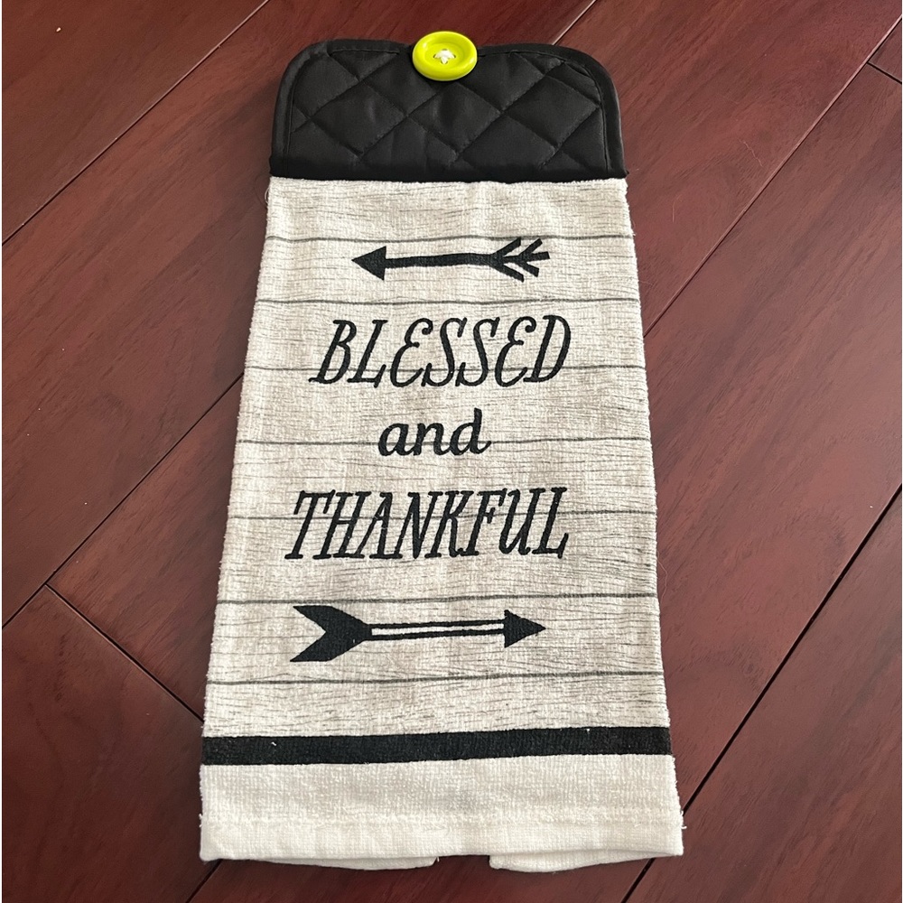 NEW hanging dish towel